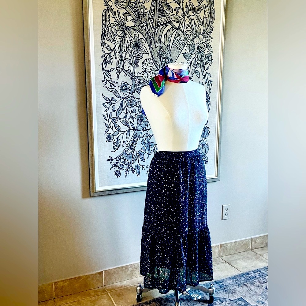floral/metallic thread skirt